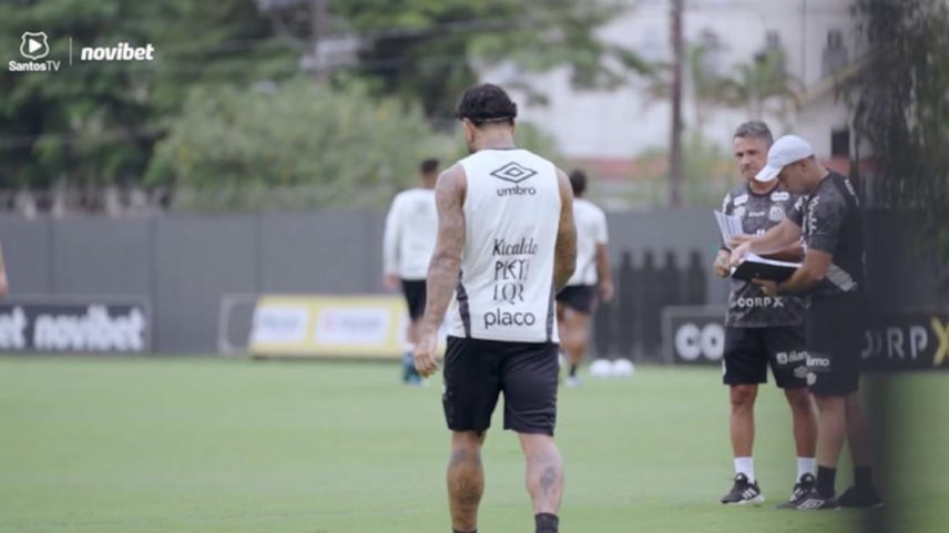 Santos realiza último treino antes de duelo com RB Bragantino pelo Brasileirão