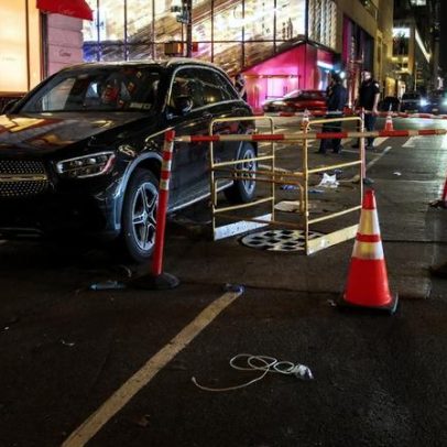 Mulher cai em bueiro de bairro de luxo em Nova York e pede socorro