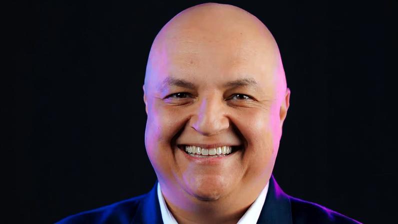 André Henning será a voz da final da Champions na TNT.