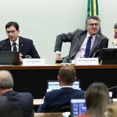 Comissão especial vota PEC que encerra a escala de trabalho 6x1