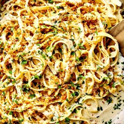 Receita de macarrão com salada Caesar
