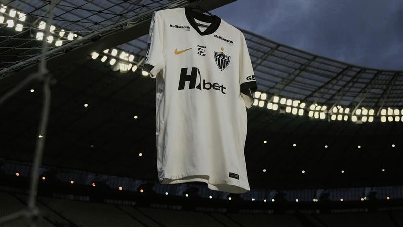 Camisa do Atlético no Castelão (Foto: Pedro Souza / Atlético)