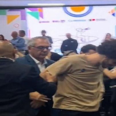 Segurança de Tarcísio afasta vereador do PSOL de evento em SP