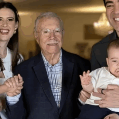 Bruno Dantas leva a família à casa de Sarney