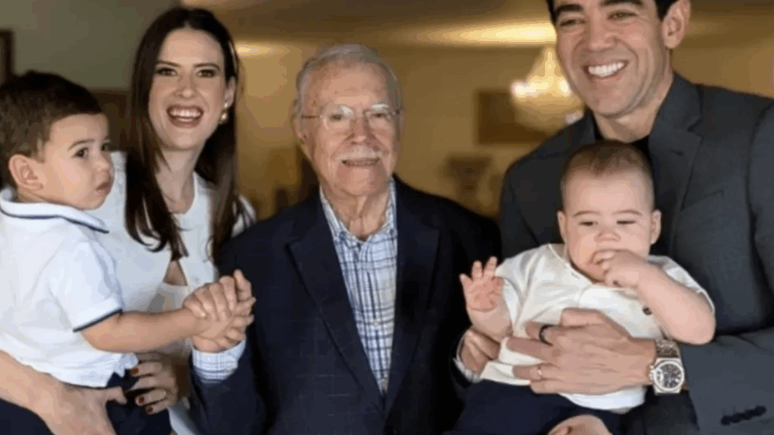 Bruno Dantas e família visitam Sarney