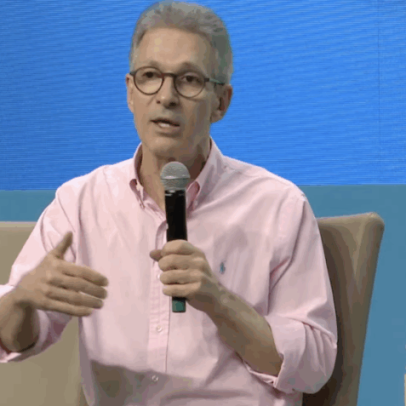 Zema defende privatização na Marcha dos Prefeitos
