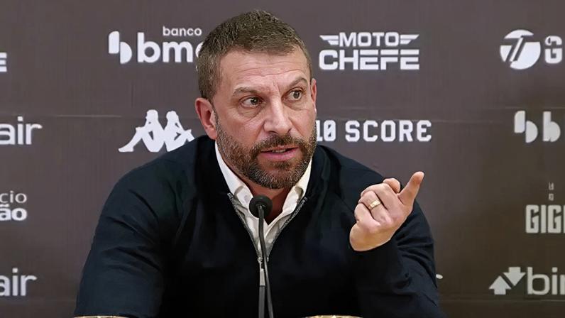 Pedrinho em coletiva do Vasco (Foto: Divulgação/Vasco)