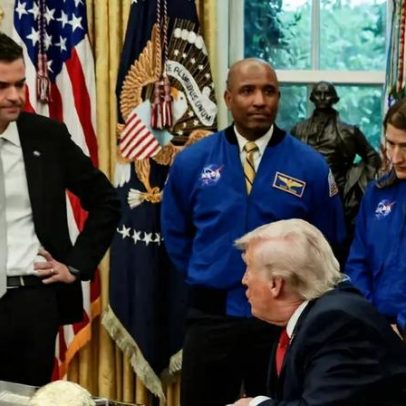Trump debocha do chefe da NASA durante encontro com astronautas