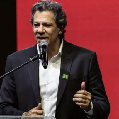 Haddad atribui empate entre Lula e Flávio a lavagem cerebral coletiva
