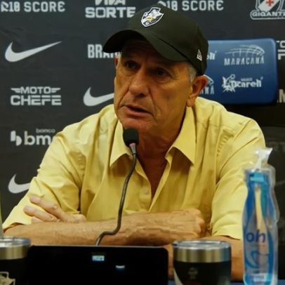 Renato Gaúcho justifica escalação do Vasco citando informações exclusivas
