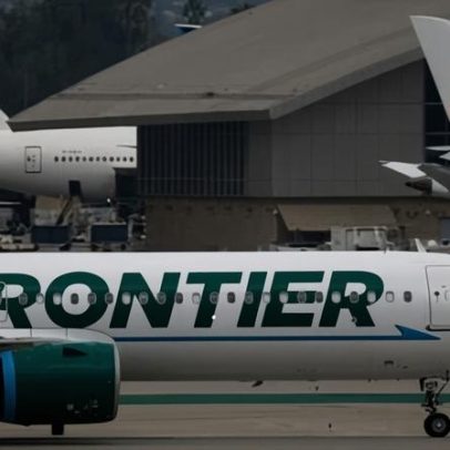 Avião atropela pedestre durante decolagem no Aeroporto de Denver