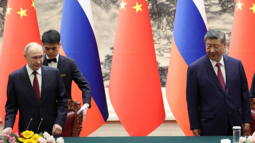 Presidente russo Vladimir Putin e o presidente chinês Xi Jinping em Pequim 20 de maio de 2026 REUTERS/Maxim Shemetov