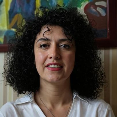 Iraniana vencedora do Nobel da Paz é internada após greve de fome na prisão