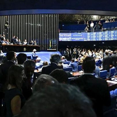 Oposição e empresários tentam atrasar PEC do 6x1 no Senado