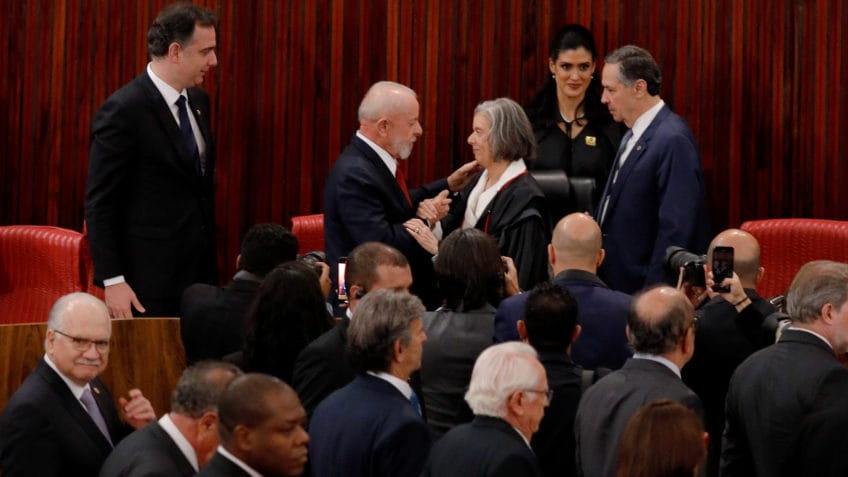 PT vê risco no TSE e Lula aproxima-se de Nunes Marques