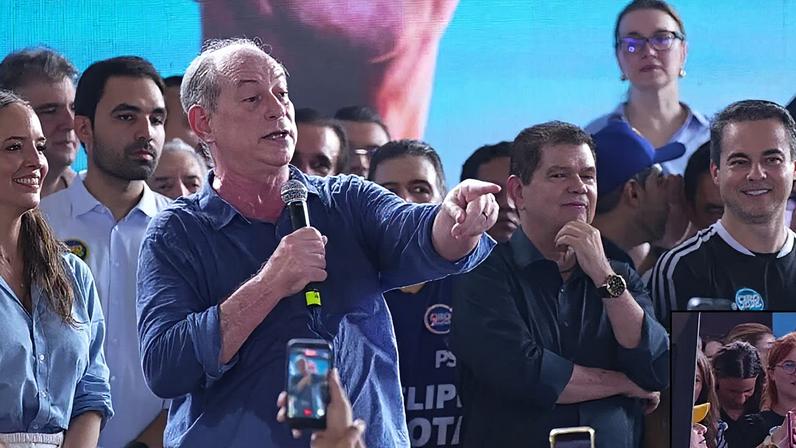 Ciro Gomes recuou depois de constatar o erro de interpretação. "Comando Vermelho aqui vai pra cadeia", afirmou.