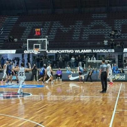 Corinthians vence jogo com propriedade e empata semifinal do NBB