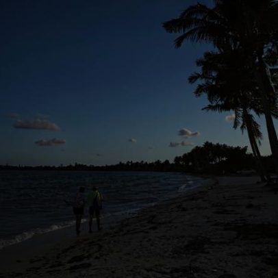 Turismo em Cuba cai quase pela metade no 1º trimestre devido à crise de energia