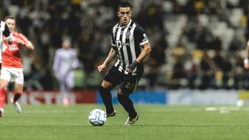 Cuello em Atlético x Cienciano na Arena MRV (Foto: Pedro Souza / Atlético)