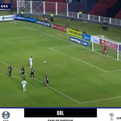 Carlos Vinícius cobra no meio e abre o placar para o Grêmio após pênaltis perdidos