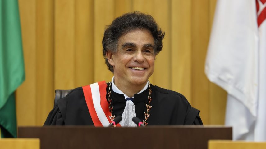 Ministros da corte divergem durante sessão em que presidente do TST revela que colegas participaram de curso para ensinar como atuar na corte. Crédito: Tribunal Superior do Trabalho