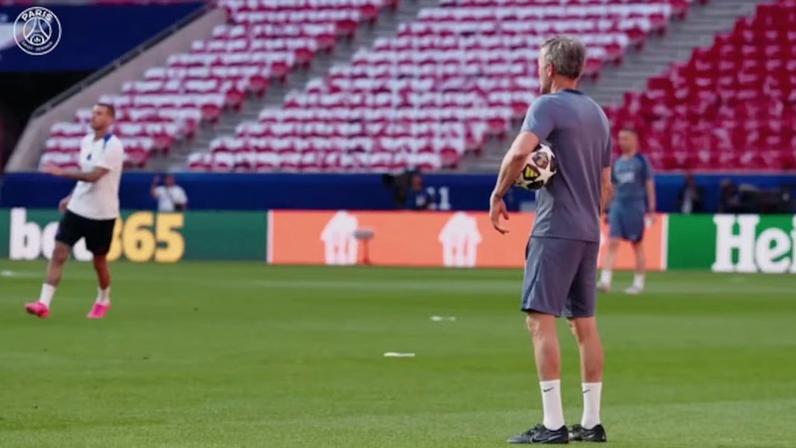 Confira o treino do Paris Saint-Germain na Puskás Aréna antes da final da UEFA Champions League de maio de 2026.