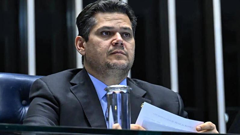 Congresso tenta derrubar veto que impede recursos a municípios