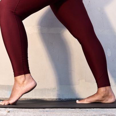 Três exercícios simples para aliviar a dor nos pés