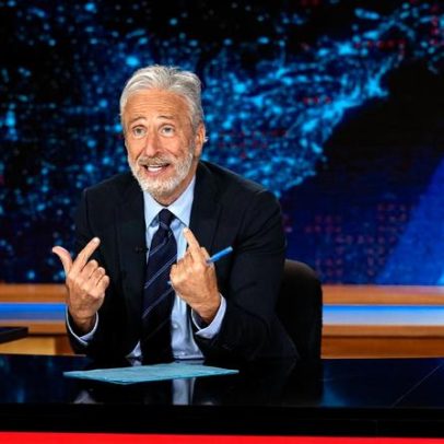 Jon Stewart questiona habilidades de política externa de Trump