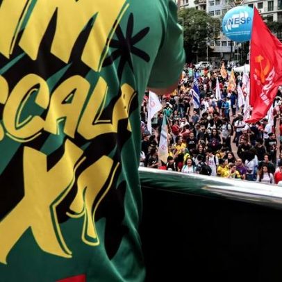 Coalizão de frentes parlamentares defende manter 44h para atividades essenciais