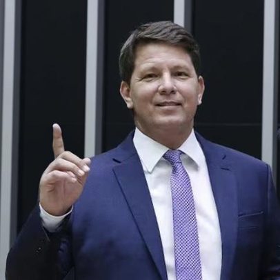 Câmara informa ao STF que Mário Frias viajou ao exterior sem autorização