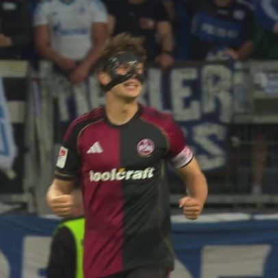 Nürnberg vence Schalke por 3 a 0 na 2. Bundesliga