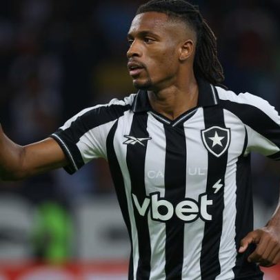 Botafogo busca novo encaixe diante de saída iminente de Danilo