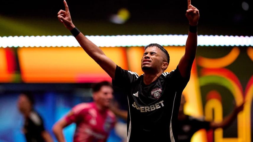 Davi Ilário, mais uma vez o MVP do jogo, em noite de superação e feito histórico do DesimpaiN (Foto: Kings League Brazil)