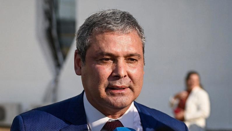 Deputado Lindbergh Farias (PT-RJ) chega ao Congresso Nacional