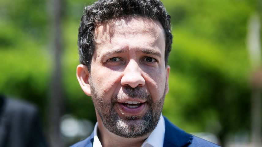 Deputado federal André Janones rachadinha Cariani