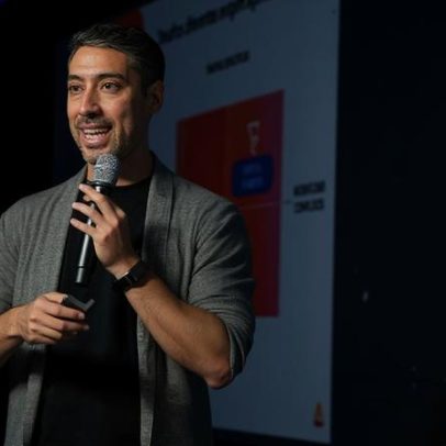 Empresa substituiu 700 funcionários por IA e mira R$125 milhões com call centers