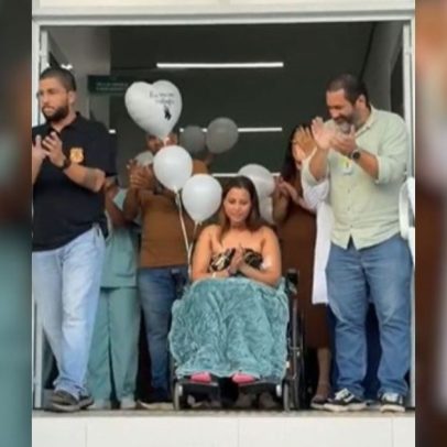 Vídeo mostra alta médica da mulher que ficou à deriva em Ilhabela