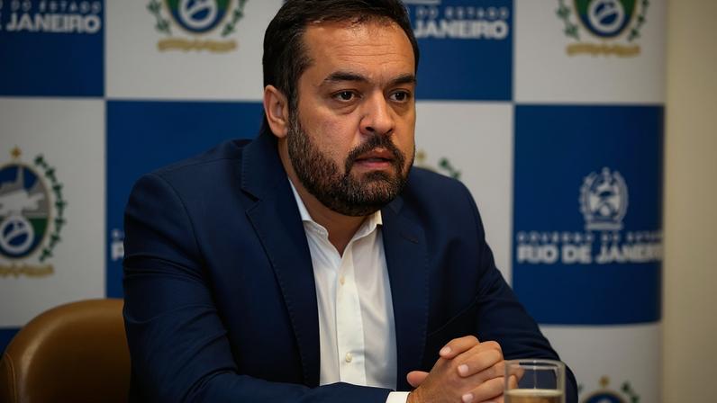Castro divulgou um vídeo em que rebateu as acusações, disse estar à disposição da Justiça e informou que seu advogado iria a Brasília para esclarecer o que chamou de "ilações irresponsáveis apresentadas pela autoridade policial".