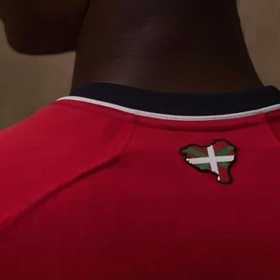 Uniforme de clube espanhol gera revolta e pode ir aos tribunais