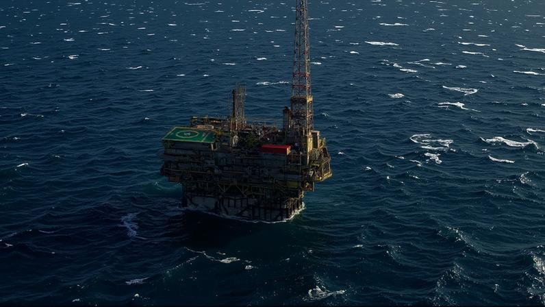 Vazamento de óleo no mar no início de 2026 levou Ibama a multar Petrobras em R$ 2,5 milhões. (Foto: Andre Motta de Souza/Petrobras)