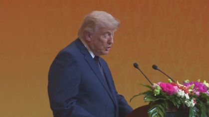 Donald Trump participa de banquete de Estado em Pequim, na China