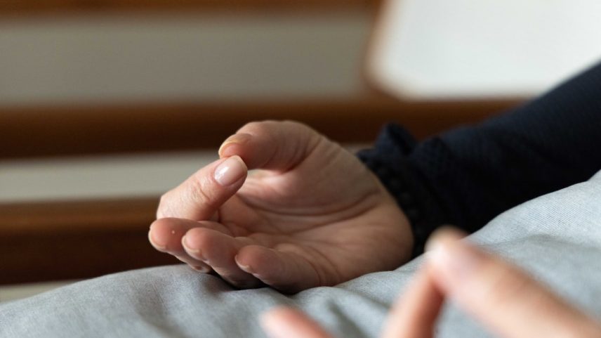 Pseudociências no SUS: o que está por trás dessas práticas