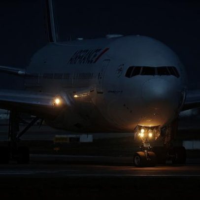 Voo Paris-Detroit não pousa nos EUA por risco de Ebola