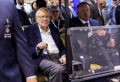 Leilão para jantar com Warren Buffett atinge 9 milhões de dólares