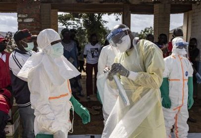 Carne de caça e ritos fúnebres explicam surto de Ebola na RD Congo