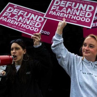 Justiça determina bispos a apoiar aborto após 250 anos