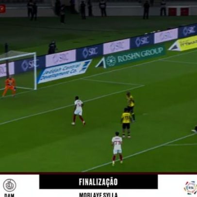 Al Ittihad vence Damac por 2 a 1 com Morlaye Sylla