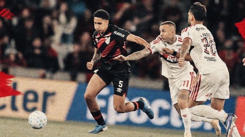 Flamengo fica no empate com Athletico-PR e segue a quatro pontos do Palmeiras.