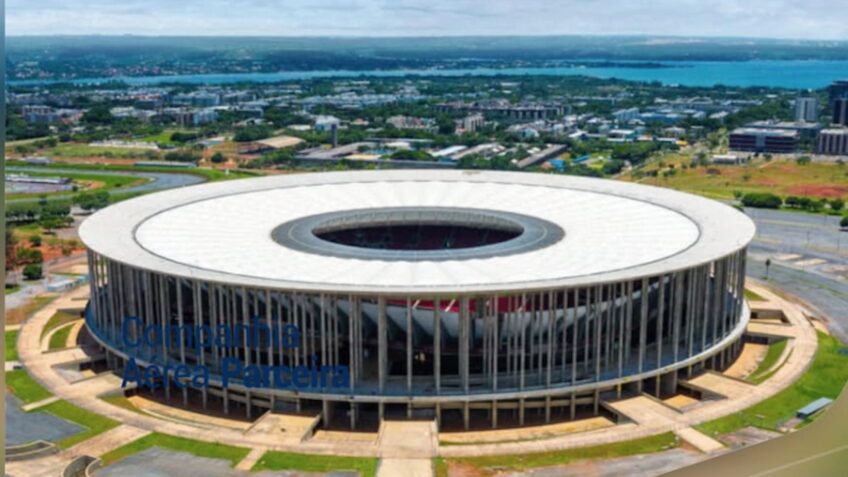 Mané Garrincha (na imagem), em Brasília (DF), está entre os estádios que receberá a Copa Feminina de 2027